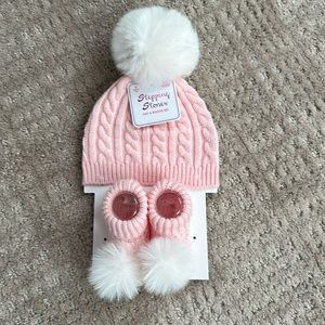 Baby hat and shoes